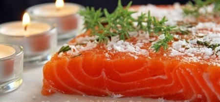 Как вкусно засолить лосося дома: секреты выбора, лучшие рецепты и блюда для праздника