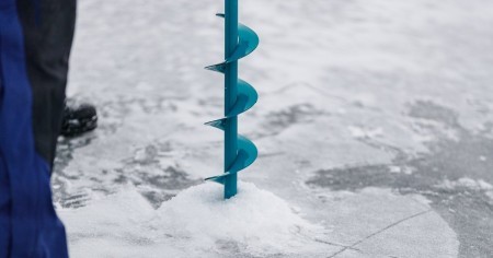 Как сделать аккумуляторный ледобур из старой болгарки своими руками