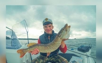 Рыбалка с гидом на Иваньковском водохранилище / Волге Тверская область