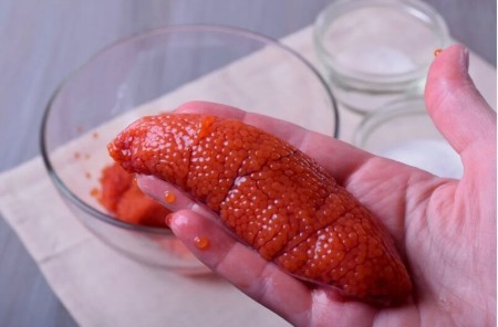 Какая красная икра самая вкусная и из какой рыбы она считается лучшей
