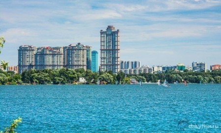 Большой Строгинский затон